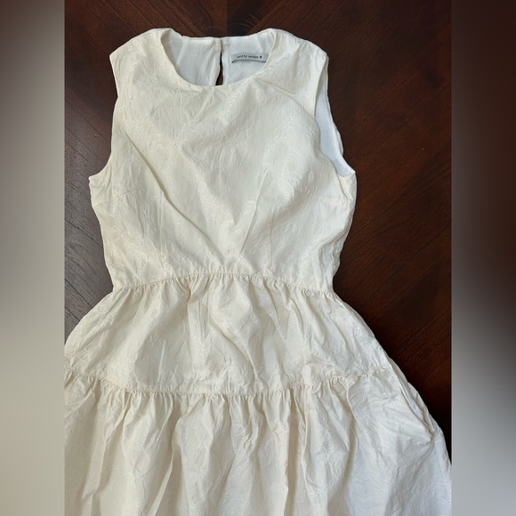 Unity Union White Sleeveless Dress - Picture 3 of 13